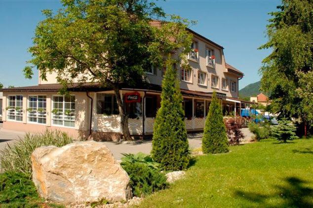 Penzion Bystrica Povazska Bystrica Ngoại thất bức ảnh